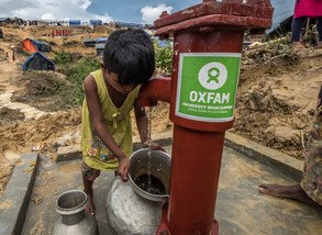 In Kutupalong refugee camp, many children collect water from Oxfam’s water pump for their family members. (Photo: Tommy Trenchard/Oxfam)