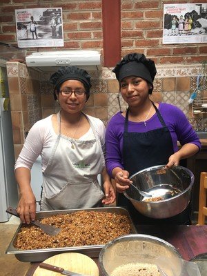 Every Wednesday At’el Antsetik’s staffgather together to produce handmade granola tofundraise and provide affordable nutritious food to the villagers around them.